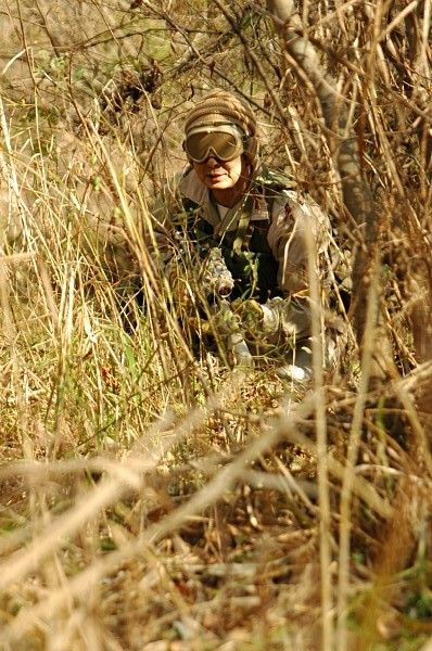 流石に目立たない。